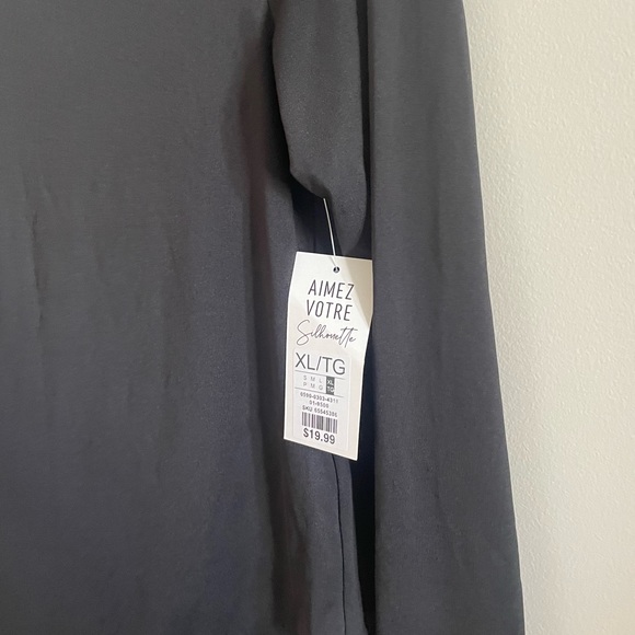 Black High-Neck Bodysuit - Picture 2 of 4